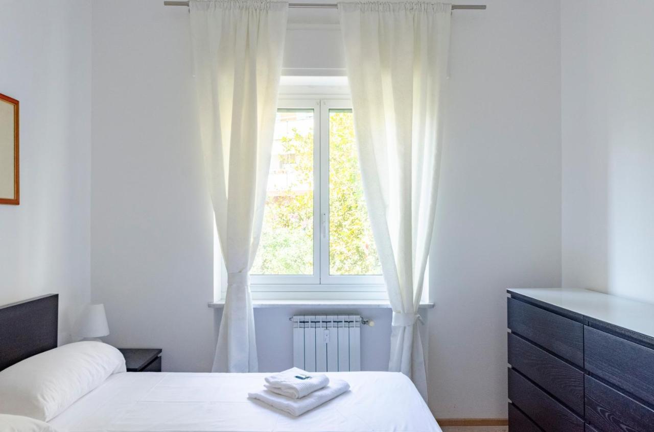 Апартаменти Joivy Great Flat With Sea View Генуя Екстер'єр фото