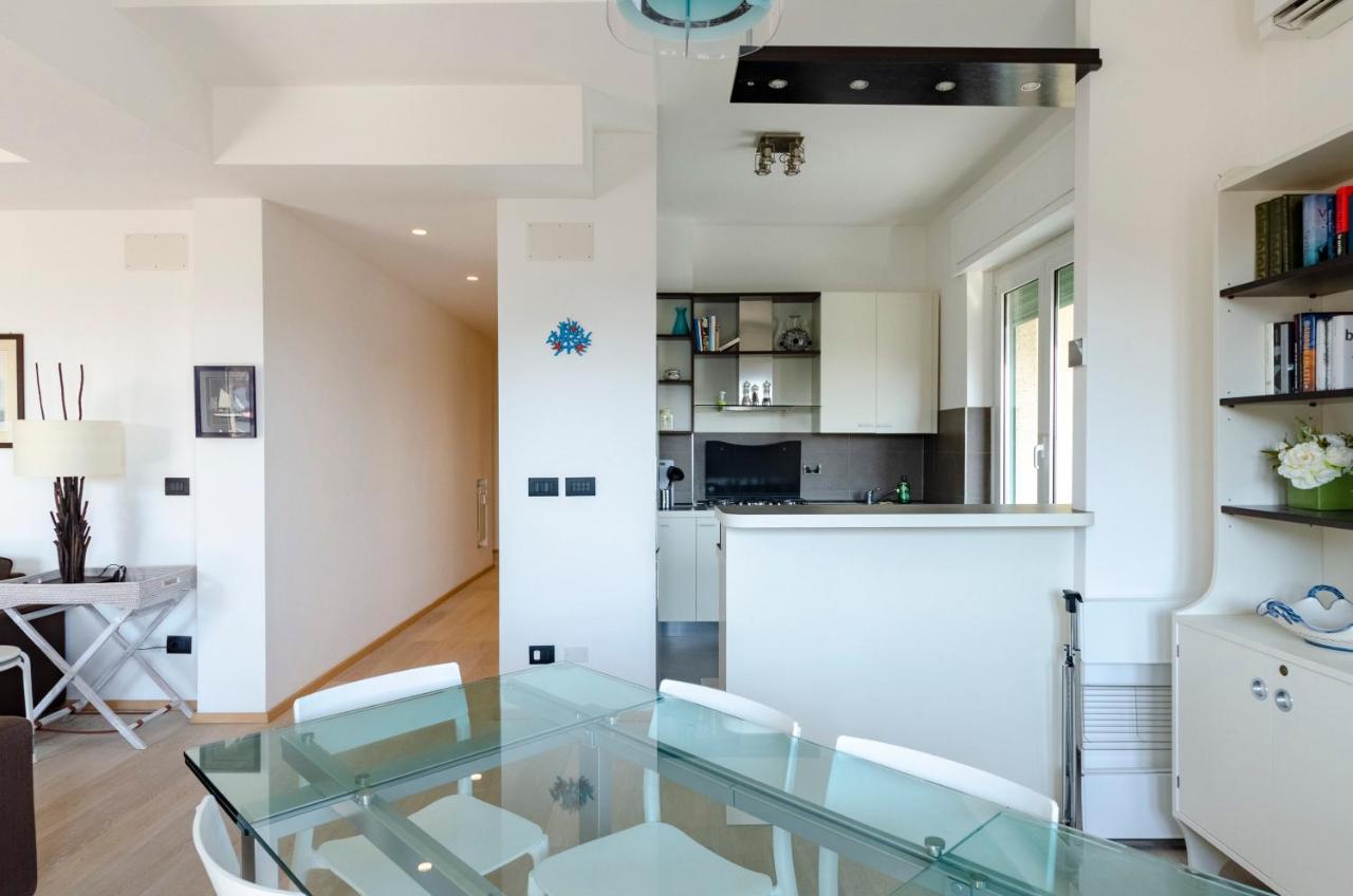 Апартаменти Joivy Great Flat With Sea View Генуя Екстер'єр фото